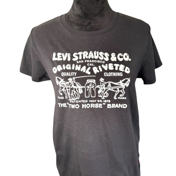Levi's Black Graphic Short Sleeve Tee - Picture 1 of 5